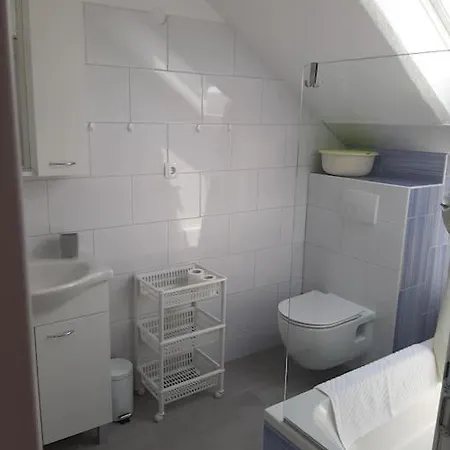 Apartment Lucy Seafront Bol